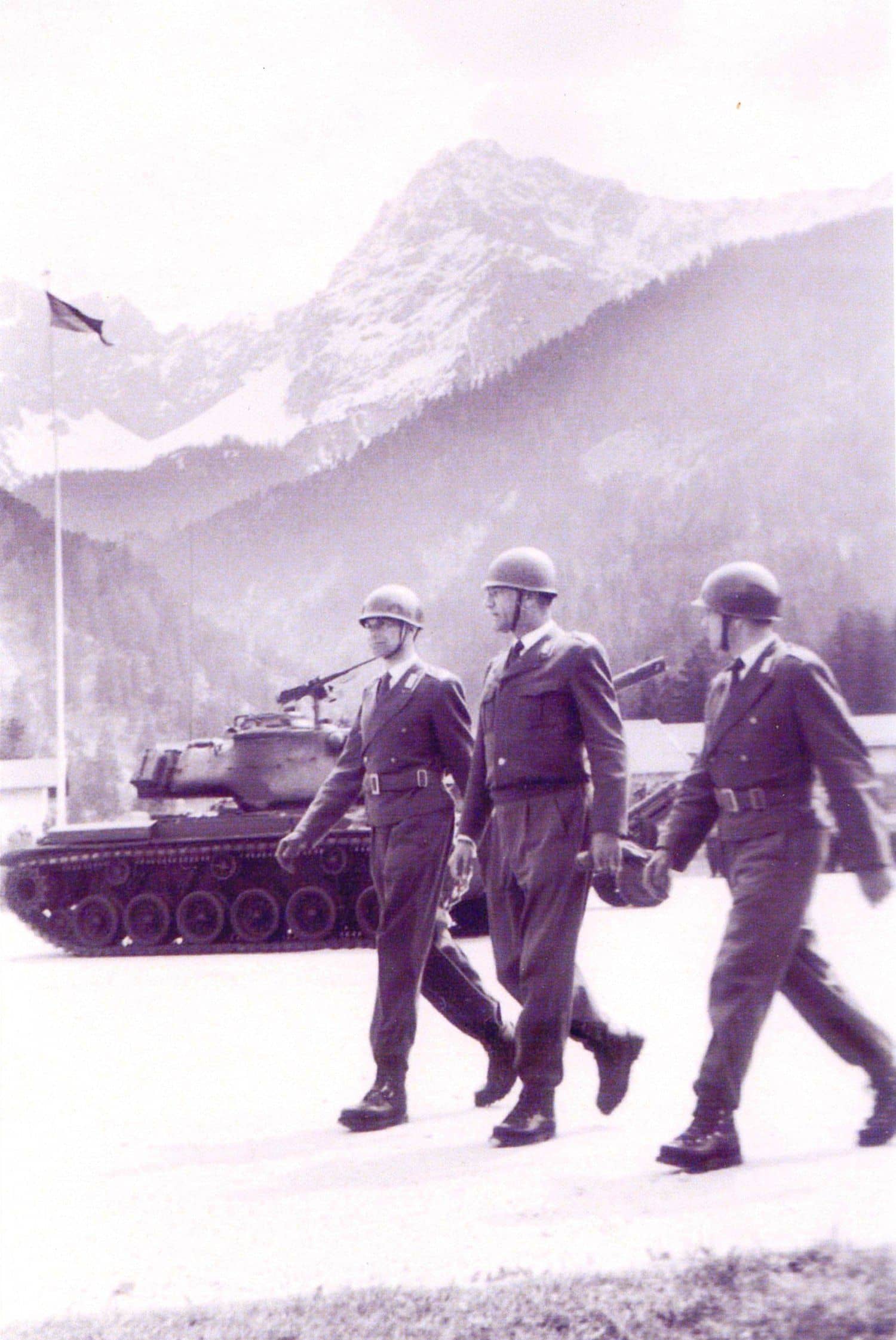 Image for Vortrag: Von der NS-Diktatur zur Demokratie - Bayerisches Armeemuseum